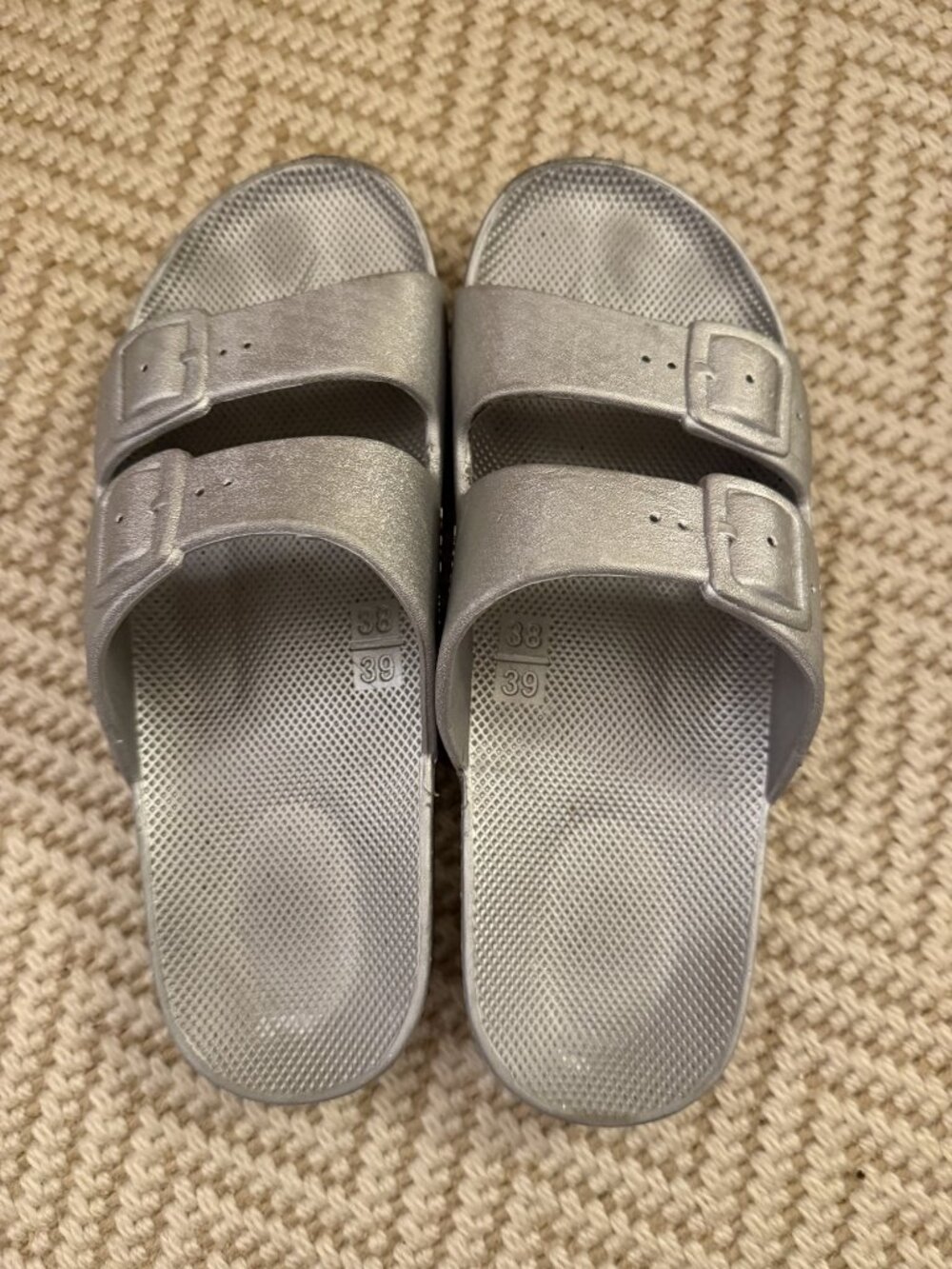 Freedom Moses Silver Two Strap Slides Size 9